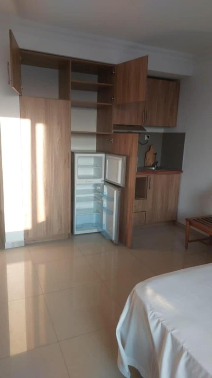 Residence D Ankadifotsy アンタナナリボ エクステリア 写真